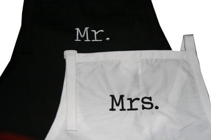 Black-White-Embroidered-Set-of-Aprons-Mr-Mrs-0